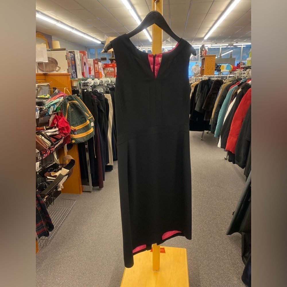 Casual Corner Ladies 8 Pink & Black Dress